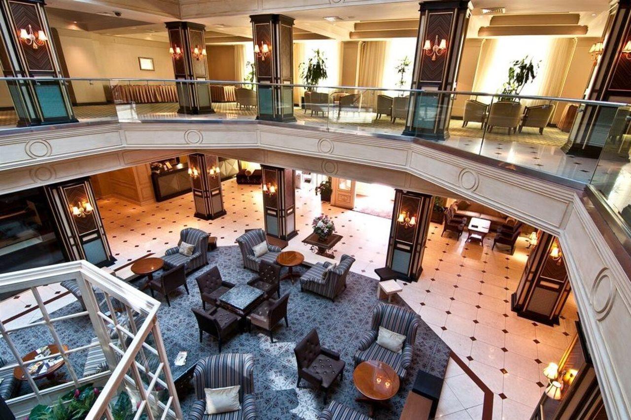 Grand Tien Shan Hotel Алма Ата Екстериор снимка