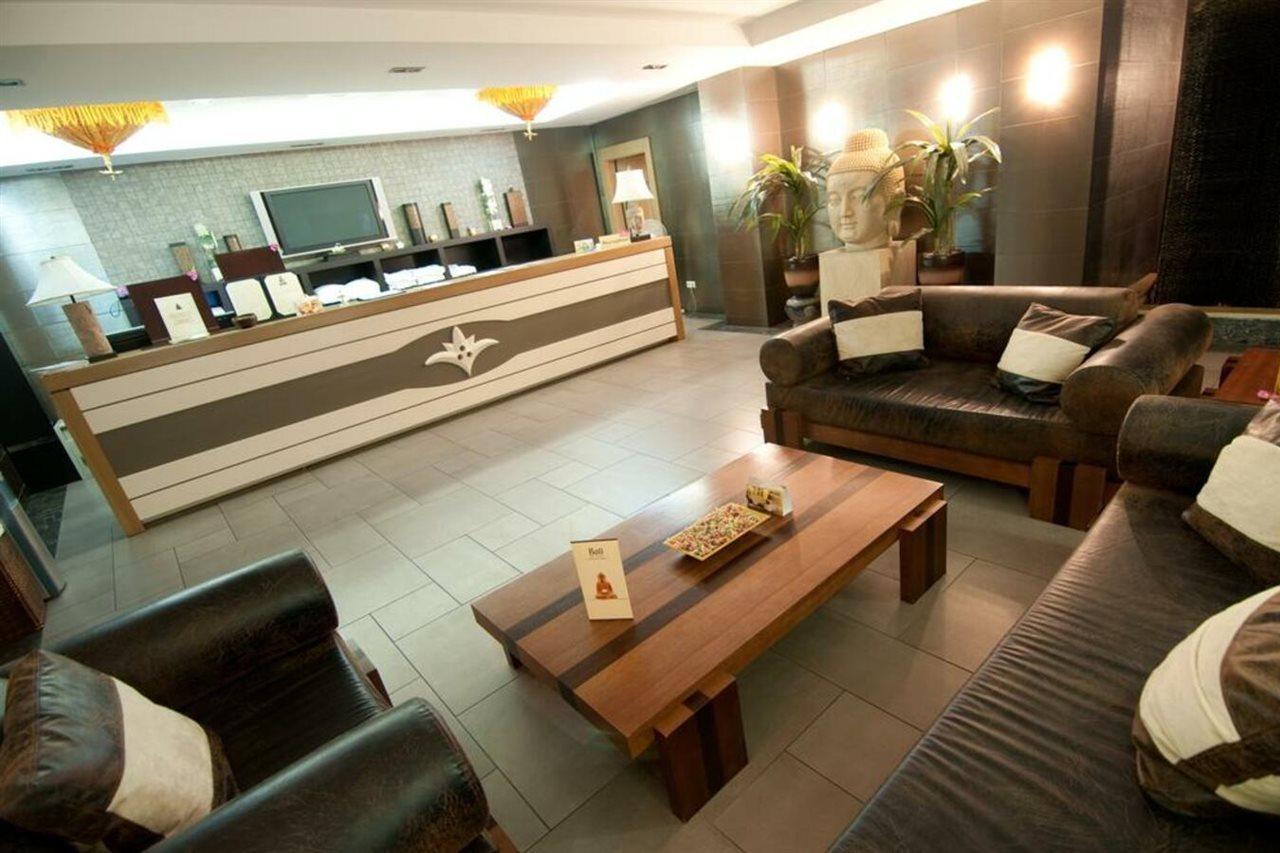 Grand Tien Shan Hotel Алма Ата Екстериор снимка