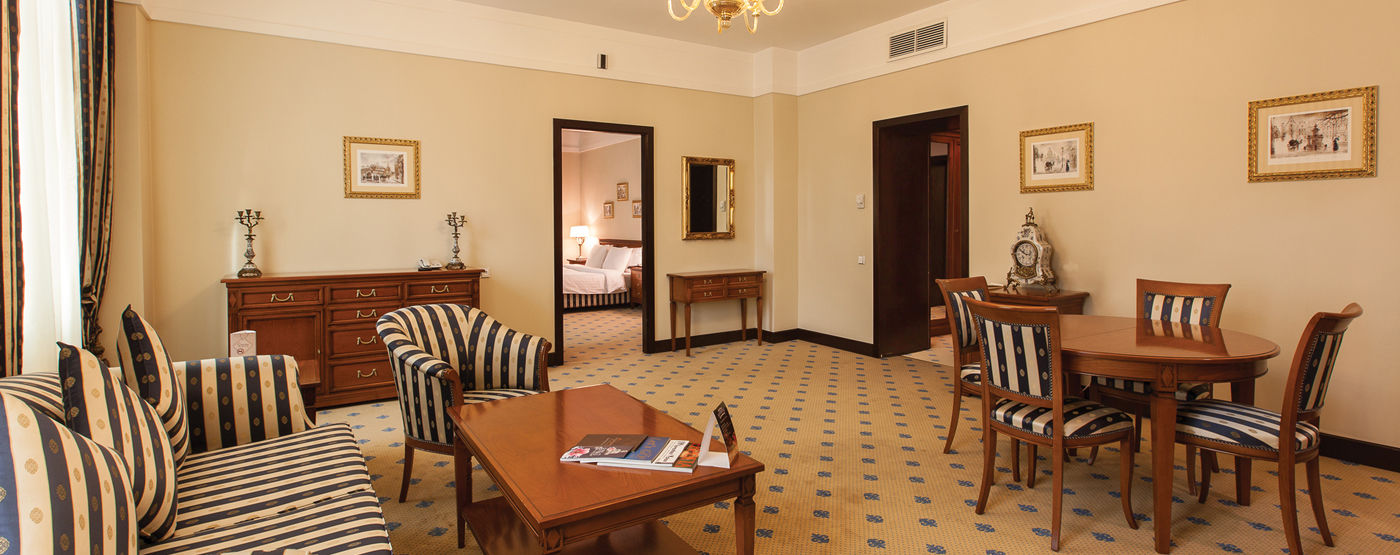 Grand Tien Shan Hotel Алма Ата Екстериор снимка